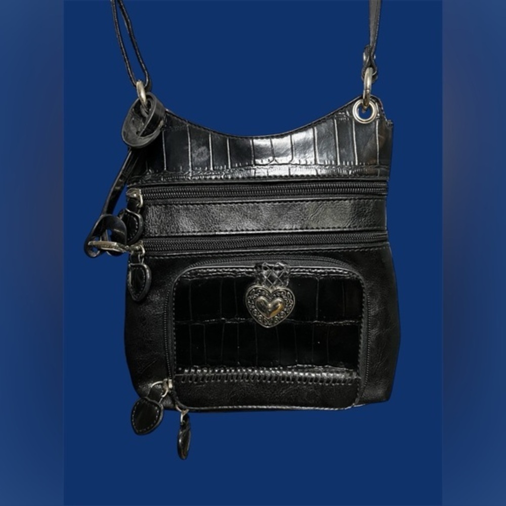 Brighton black faux alligator black bag, w/silver plate finish etched hearts 🩶🖤